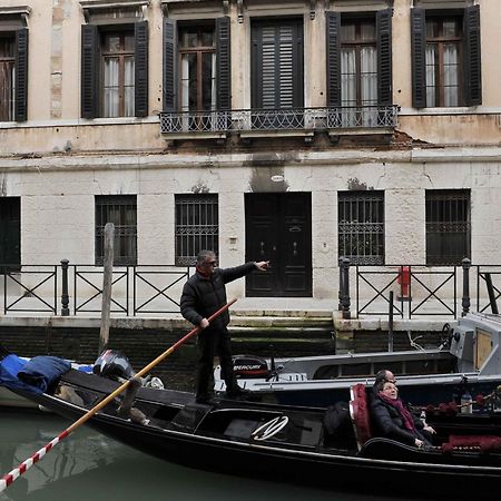 Monolocale Luminosissimo Lägenhet Venedig Exteriör bild