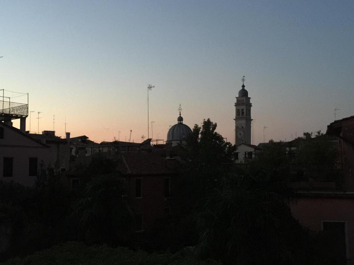 Monolocale Luminosissimo Lägenhet Venedig Exteriör bild